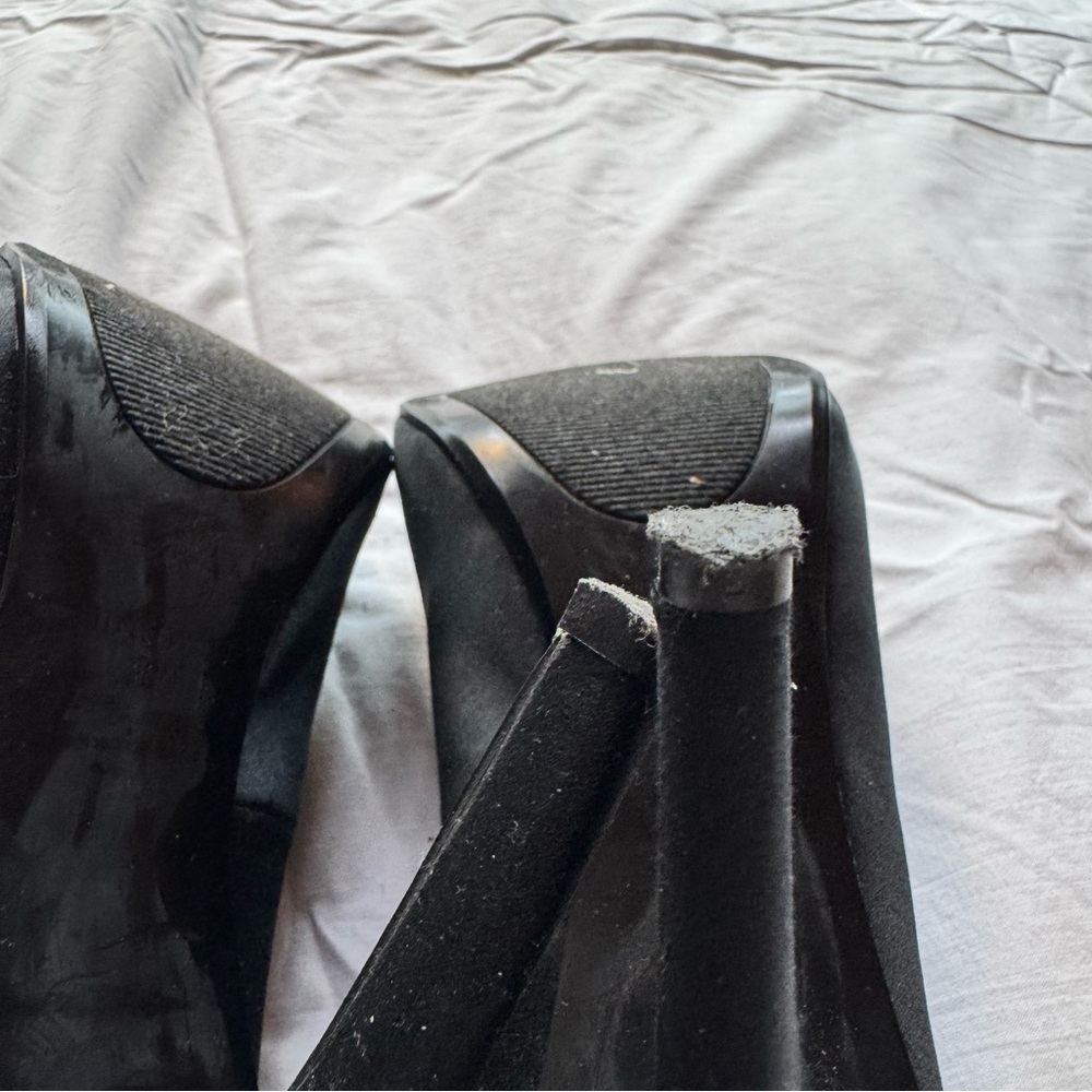 Nine West Black Satin Peep-Toe Heels with Floral Detail - Picture 6 of 7